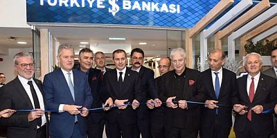 Türkiye İş Bankası, ikinci Girişimcilik Şubesi’ni İzQ iş birliğiyle İzmir’de açtı