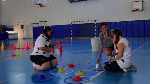 Çeşme Belediyesi’nden özel gereksinimli çocuklara engelsiz spor eğitimleri