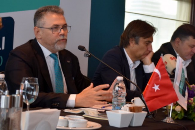 EBSO Yönetim Kurulu Başkan Adayı Mustafa Karabağlı, projelerini tanıttığı bir basın toplantısı düzenledi
