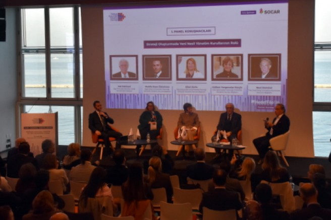 Geleceği Yönetenler İzmir’de Buluştu