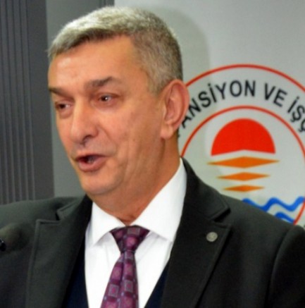 İzmir Otel Pansiyon ve İşçileri Esnaf Otelciler Odası’nda İbrahim Veral, güven tazeledi