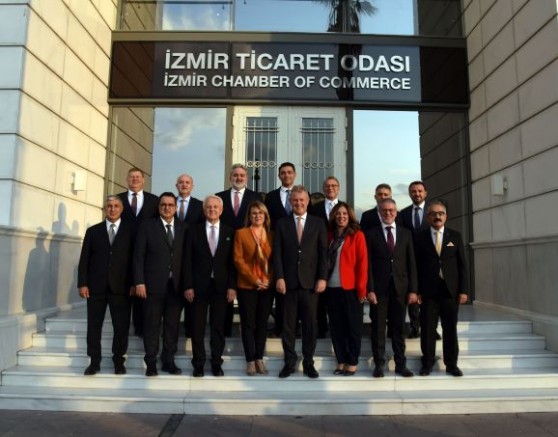 İzmir Ticaret Odası yönetiminde 2 kadın meclis üyesi yer aldı