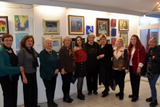 “Küçük İşler Sergisi” açıldı