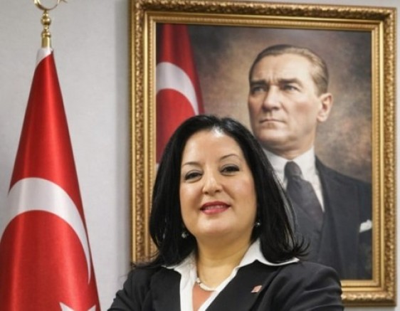 Pelin Uğur’dan ADD Konak Şube Yönetimine Adaylık Açıklaması