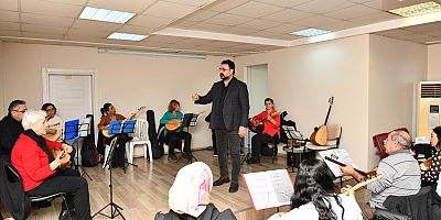 Çiğli’de çocuklar ve yetişkinler için sanat kursları