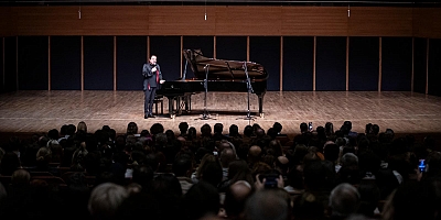 Fazıl Say’dan “50. yılda” muhteşem İzmir prömiyeri