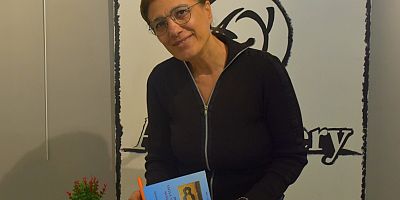 Hatice Aygün Selvitopu KKTC’de bulunan bazı tezhipli el yazma eserleri araştırmalarını kitaplaştırdı