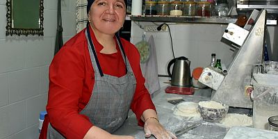 Hayallerinin Peşinde Bir Kadın Girişimci: Serap Cantaş ve Kemeraltı’nın Meşhur Çine Böreği