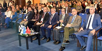 İzmir’de “Yenilik, Bilgi ve Deneyim Paylaşımı” etkinliği düzenlendi