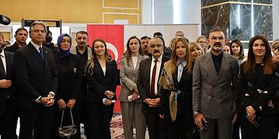 Türkiye Yüzyılı Kadınları Mikro Art Sergisi İzmir’de