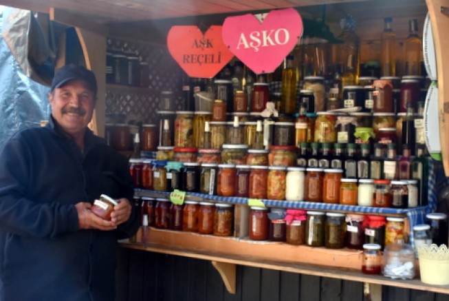 Üretici Hasan Karadiken; Tüketicilerimizin bize destek olması önemli 